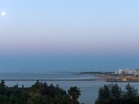 Morgenstunde mit Vollmond